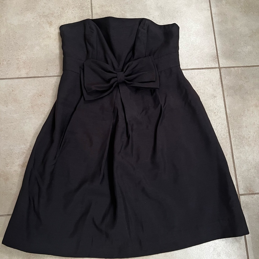 EUC Lilly Pulitzer size 8 black dress